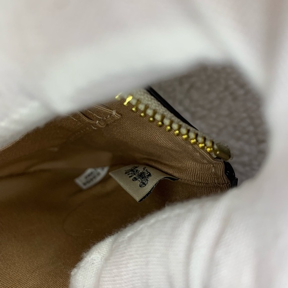 NWOT Coach Cream Wristlet Bag - Picture 5 of 11